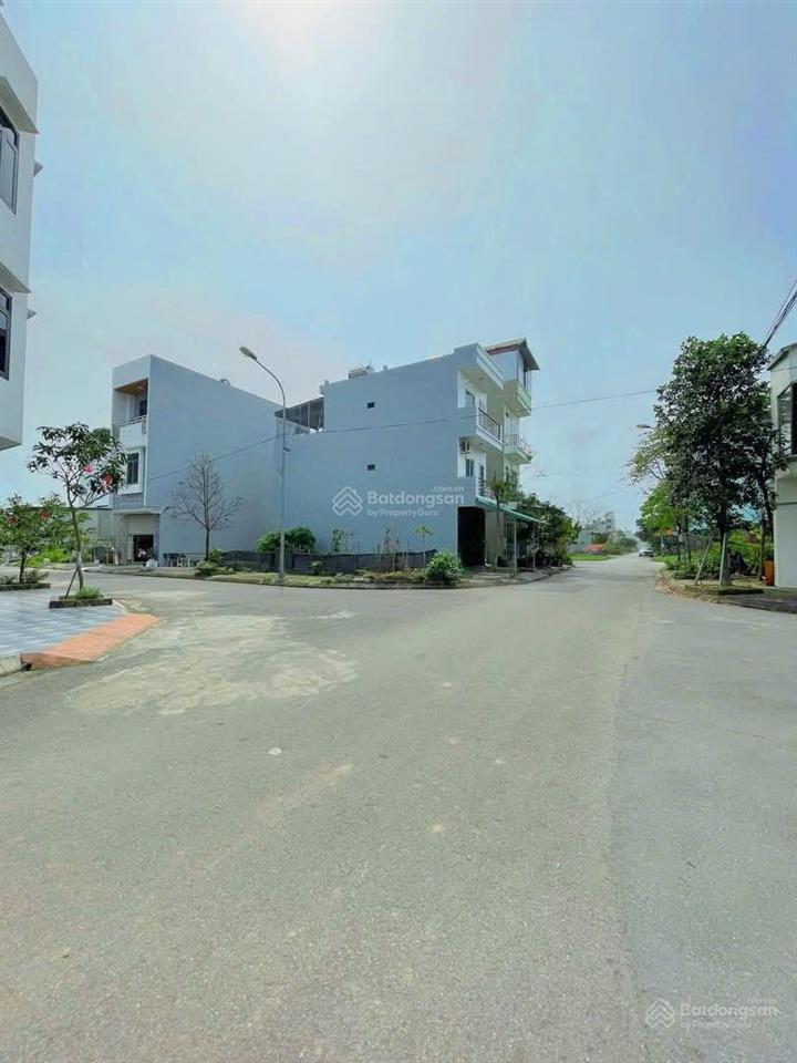 Tài chính hơn 5 tỷ có lô đất dịch vụ đồng mai hà đông không lỗi phong thủy.  0983 477 ***