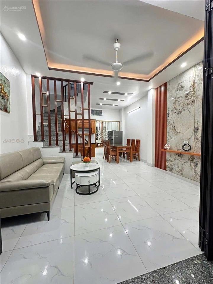 Mình cho thuê nhà 5 tầng tại ngõ 88/42 la nội, dương nội, đã có nội thất giá 10tr.  0983 477 ***