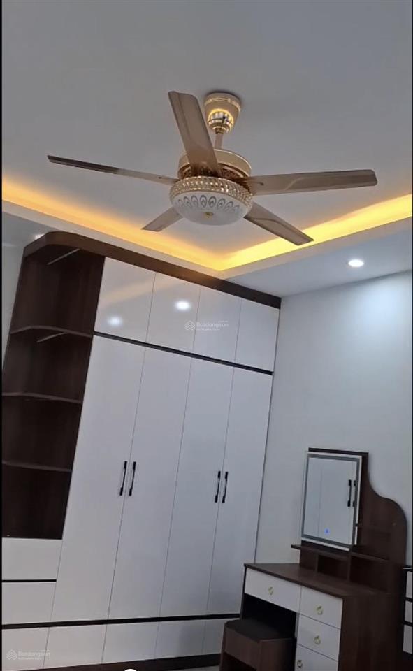 Cho thuê nhà 5 tầng vạn phúc vừa hoàn thiện đủ nội thất giá 11tr.  0983 477 ***