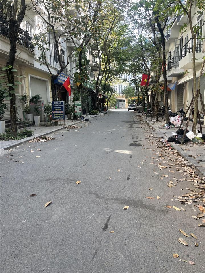 Cho thuê liền kề đô nghĩa 100m x 5 tầng giá 15tr.  0983 477 ***