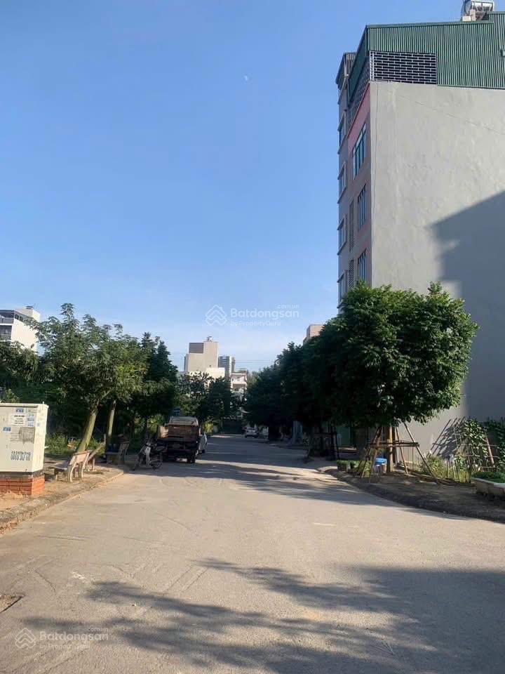 Bán nhanh lô đất dịch vụ dương nội hà đông giá 8 tỷ.  0983 477 ***