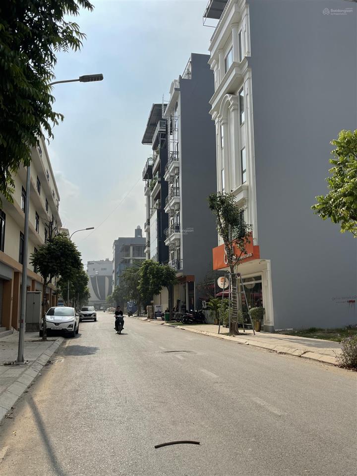 Bán lô đất đấu giá mả trâu giáp khu đô thị đô nghĩa 128tr/m.  0983 477 ***
