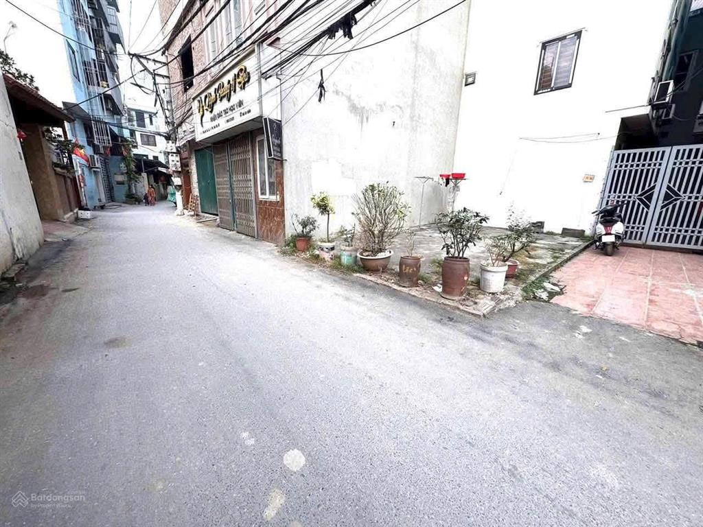 Bán nhanh lô góc thổ cư la phù đường ô tô giá 4.1 tỷ.  0983 477 ***