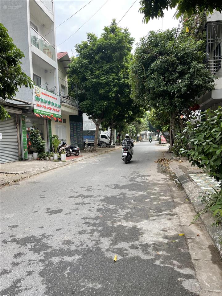Bán nhanh lô đất dịch vụ khu d yên nghĩa hà đông 8.8 tỷ.  0983 477 ***