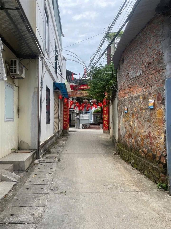 Bán nhanh 66m đất thổ cư thị trấn chúc sơn 2.75 tỷ.  0983 477 ***