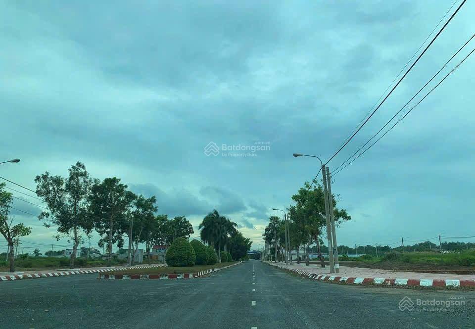 Cần bán lô đất 100m2 giá 1tỷ8 trong khu dân cư phước đông