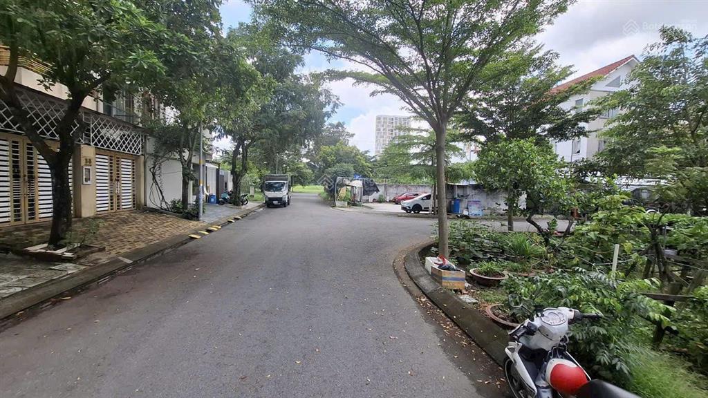 Bán đất nền dự án kdc làng việt kiều phong phú 13e, 4,4 tỷ, 100m2, view đẹp