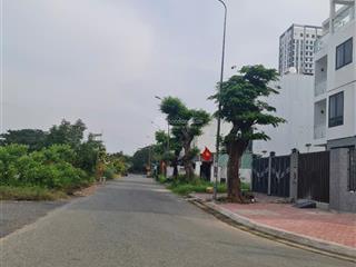 Bán nhà mặt phố, kdc làng việt kiều phong phú 13e, 8,2 tỷ, 100m2, nhà đẹp