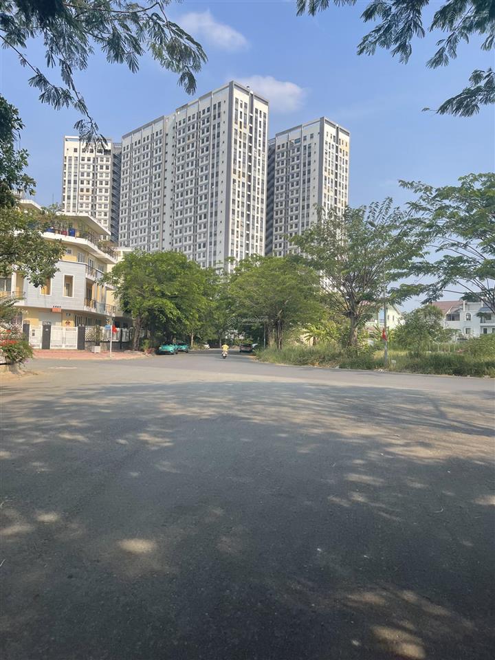 Đất mặt tiền ngay trung tâm kdc13e đường số 7 số 4
