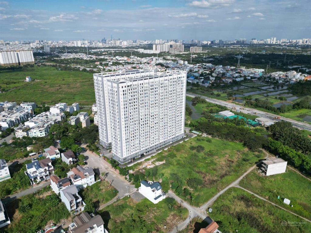 Đất view hồ  1 lô hiếm có  13e bình hưng (sau 3 trường đại học)  4 chung cư hiện hữu
