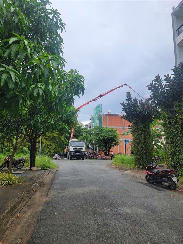 Nhà bán gấp kdc 13e  sau lưng trường đại học