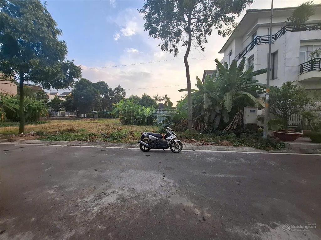 Bán đất nền dự án kdc làng việt kiều phong phú 13e, 4,4 tỷ, 100m2, view đẹp