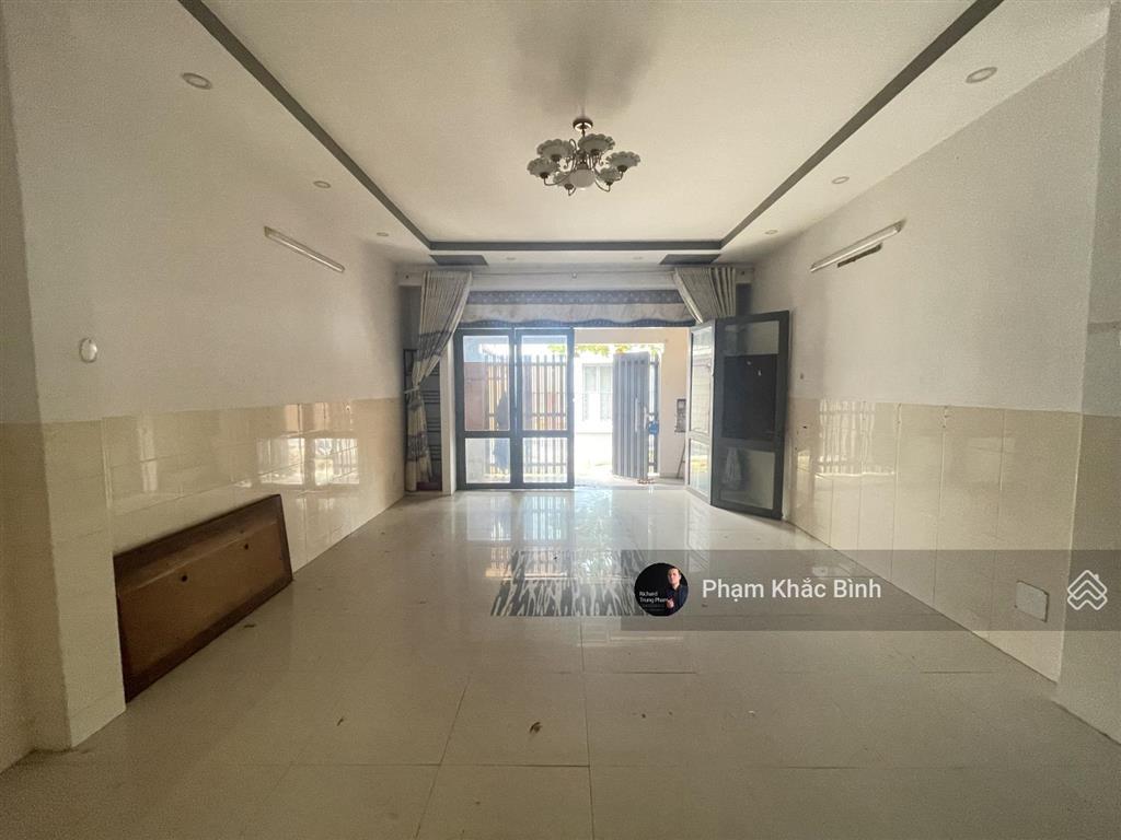 Căn nhà phố 5x20m, giá hời 7,5 tỷ