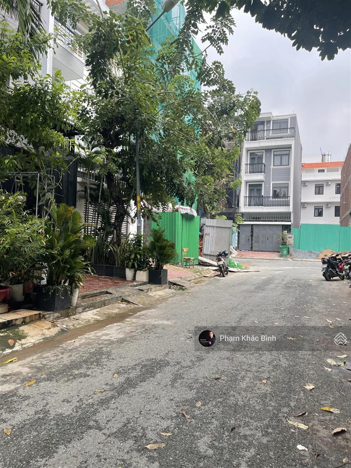 Cần tiền bán gấp  nhà phố 10 phòng  thu nhập 38tr/tháng