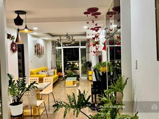 Căn 92m2  tầng thấp  full nội thất