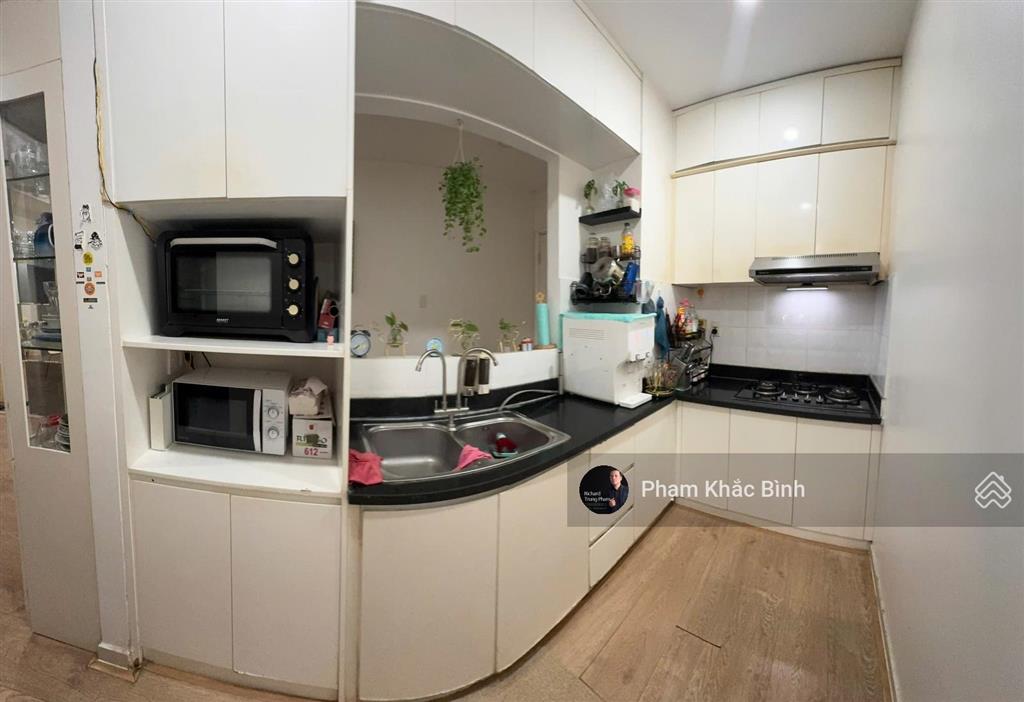 Căn 92m2  tầng thấp  full nội thất