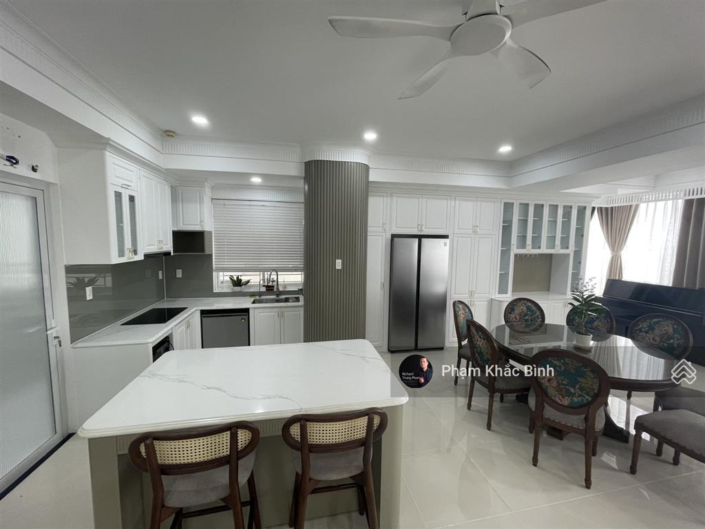 Căn 138m2  3pn siêu đẹp  chỉ cần xách vali vào ở  giá 6 tỷ tl