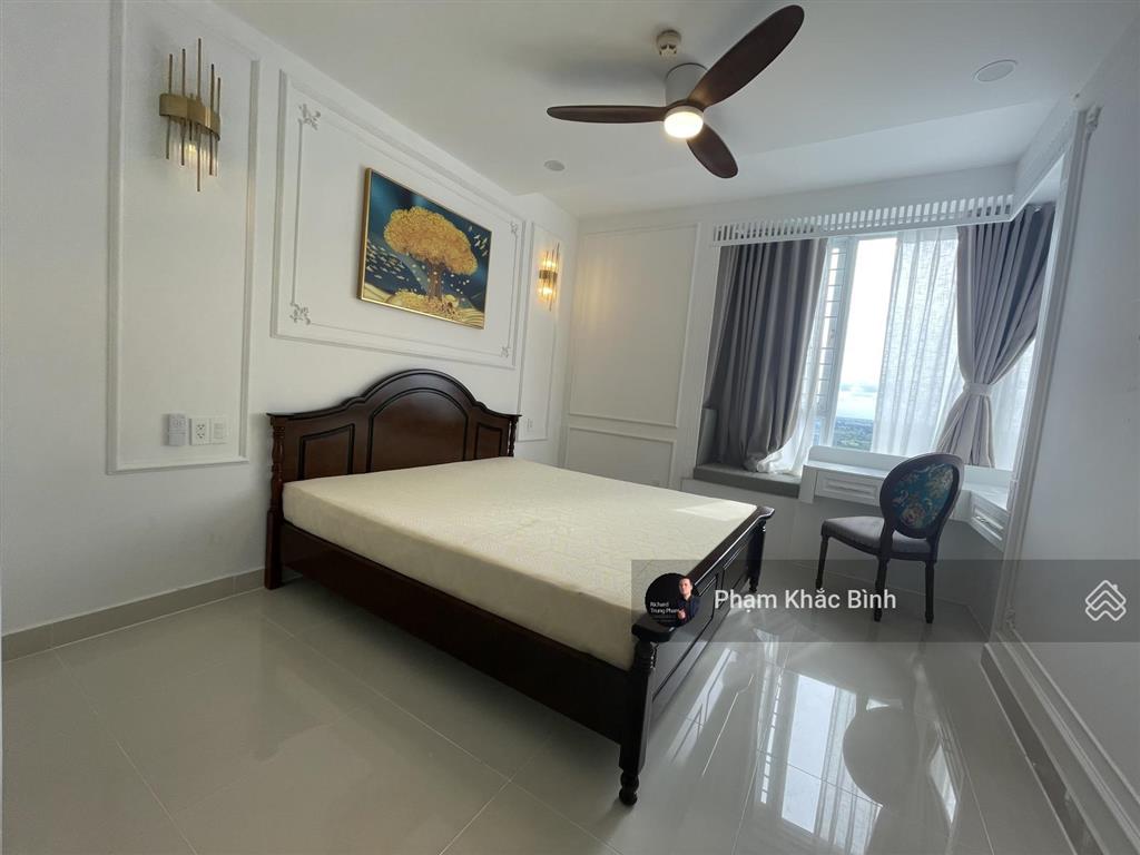 Căn 138m2  3pn siêu đẹp  chỉ cần xách vali vào ở