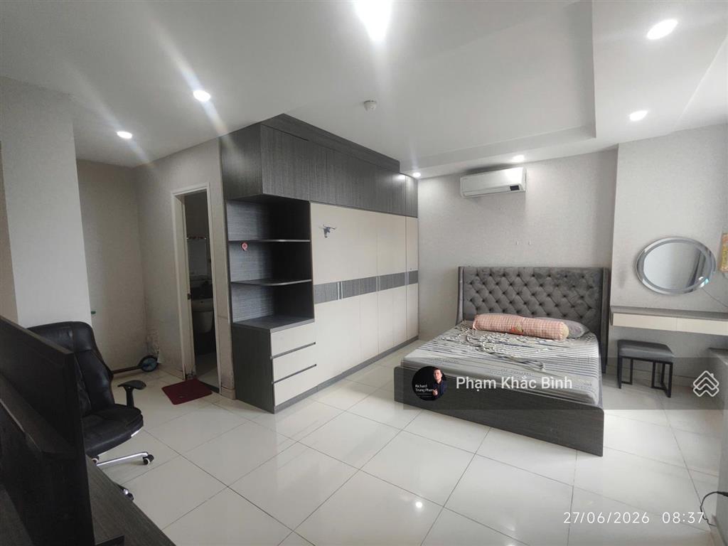 Nhà phố rẻ kdc 13e  đối diện công viên