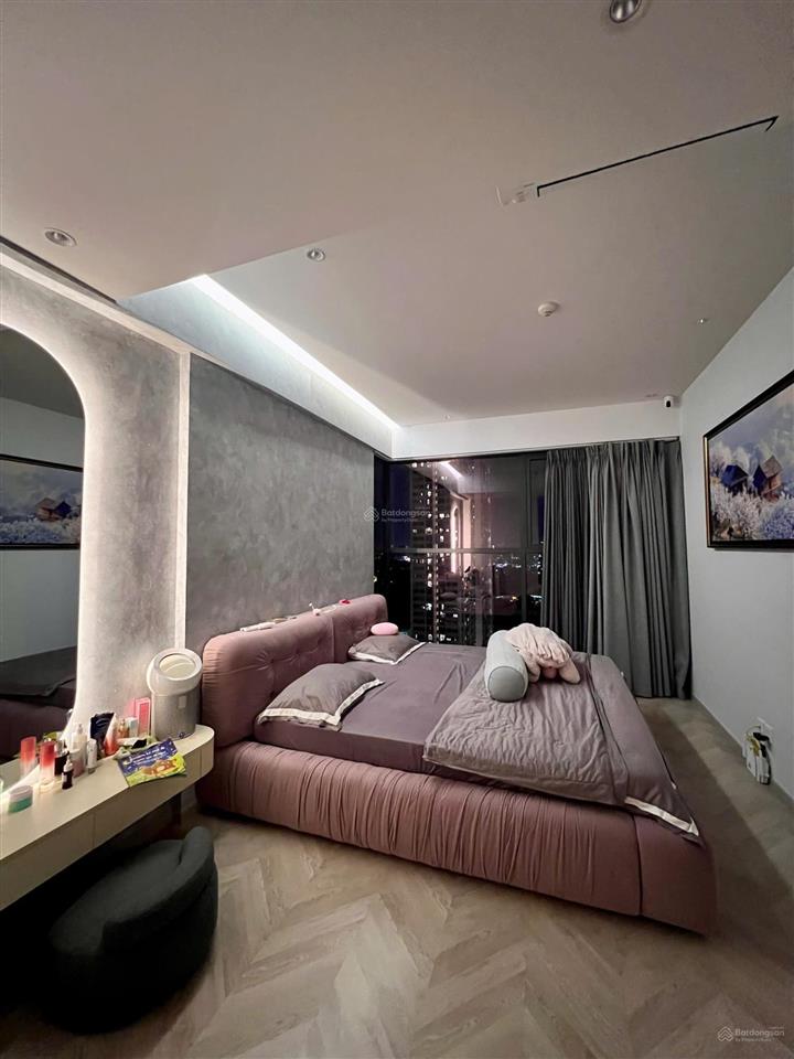 Bán căn 3pn lumiere boulevard nội thất đẹp số 2 thì không căn nào đẹp số 1, giá 6.8 tỷ bh