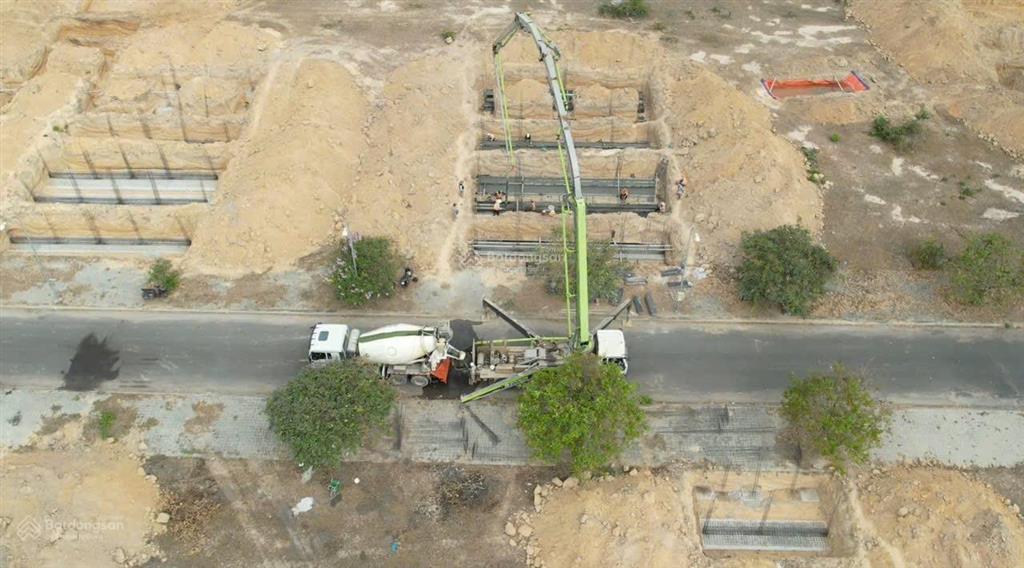 Đất nền sunflower city nhơn trạch cần bán lô đất 117m2 đường nhựa 14m chỉ 900tr