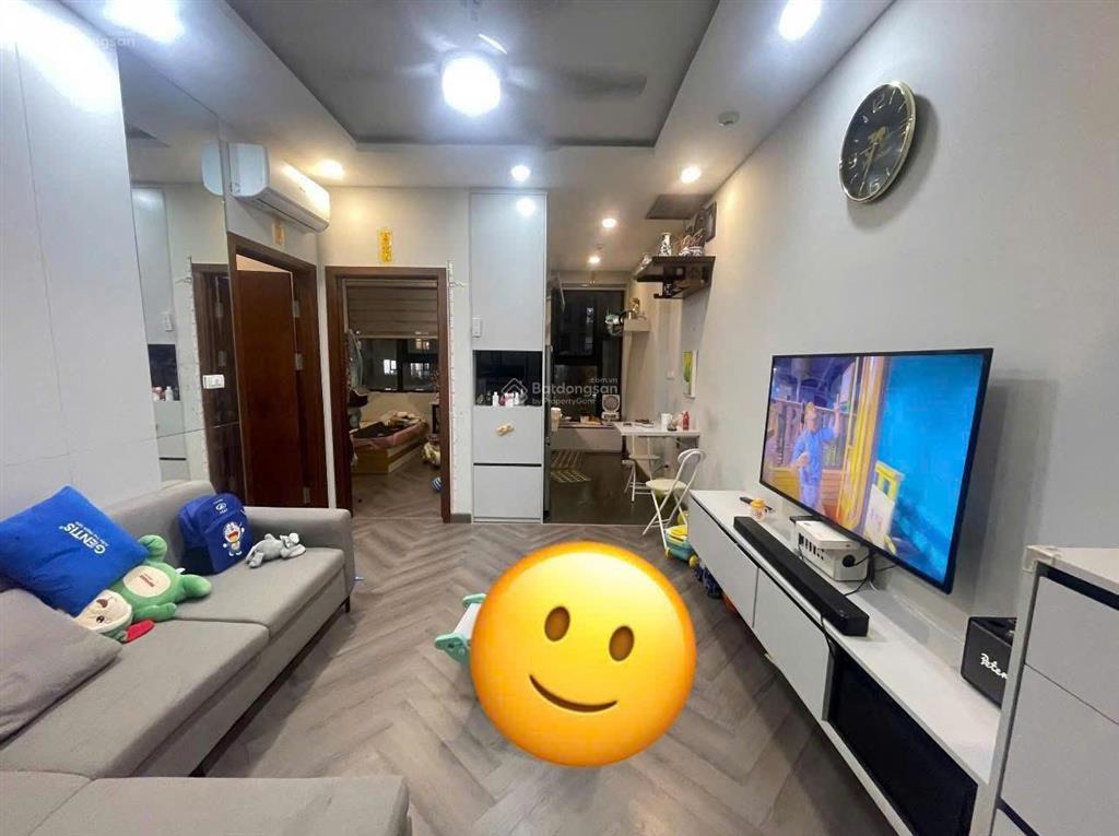 Chính chủ tôi cần cho thuê căn hộ 80m2 2pn/2vs nhà đã có đầy đủ nội thất cả đồ điện tử view hồ