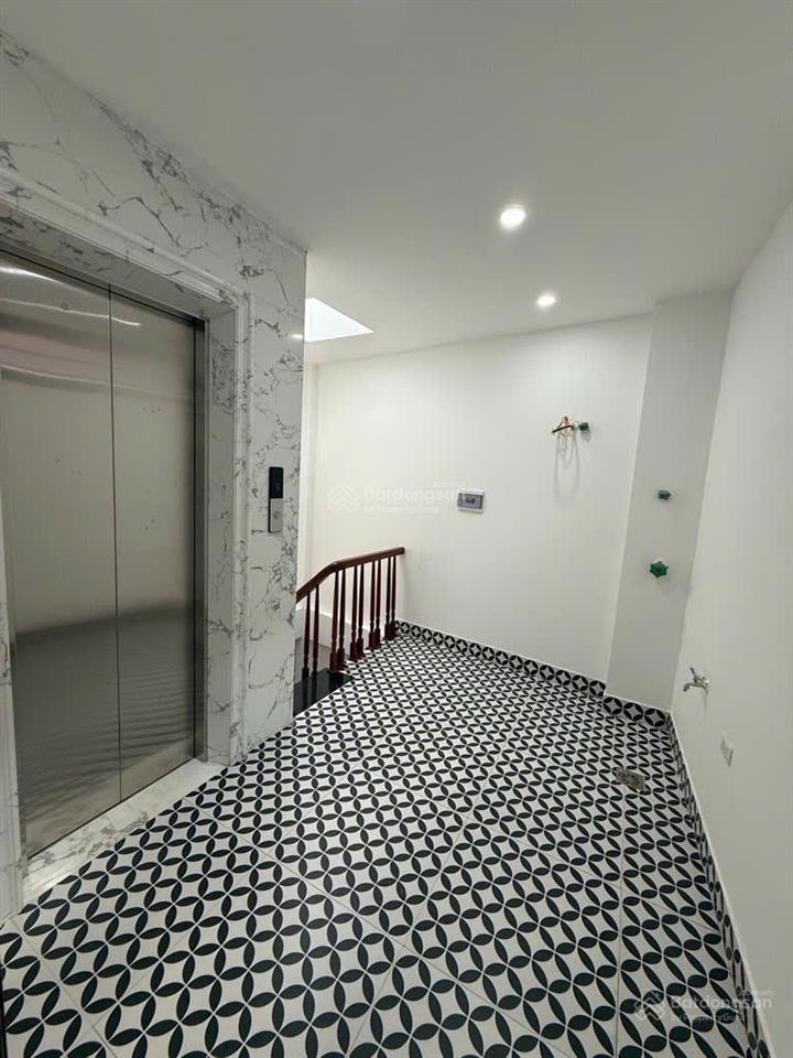 Phố vũ tông phanthanh xuân cần bán nhanh căn nhà 36m2 thang máy mặt ngõ thông ô tô qua lại