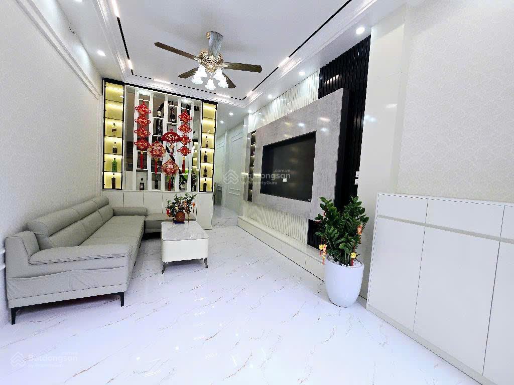 Đại từ nguyễn cảnh dị tôi đang cần bán căn nhà xây mới 45m2 giá chỉ nhỉnh 9 tỷ ô tô qua cửa