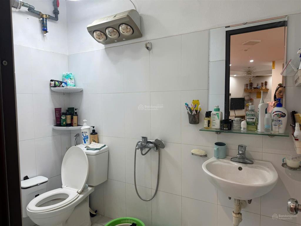 Cho thuê căn hộ 2pn, full nội thất, ở ngay tòa ct1 yên nghĩa, sát bến xe, ga tàu điện, đh phenikaa