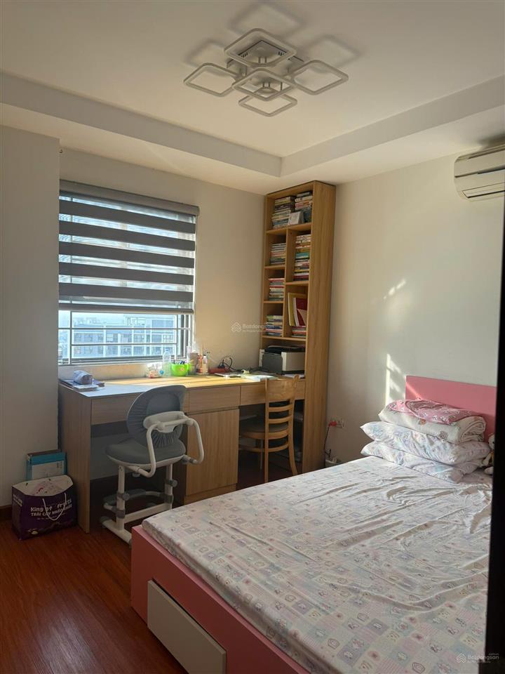 Cho thuê căn hộ 2pn, full nội thất, ở ngay tòa ct1 yên nghĩa, sát bến xe, ga tàu điện, đh phenikaa