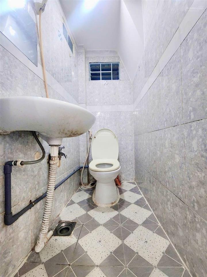 Bán nhà riêng 2,95 tỷ, 18m2 tại trần hưng đạo, p1, q5, hcm