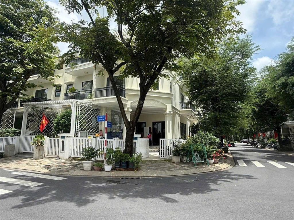 Hót nhà phố 2 mặt tiền kdc senturia vườn lài dt 7,5m.20m khu đáng sống mát mẻ bậc nhất apđ