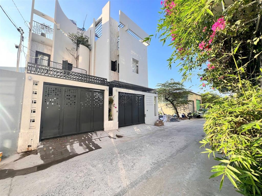 Bán đất đẹp đầu tư an phú đông 3  dt khủng 5mx19m  canh khu villa apđ