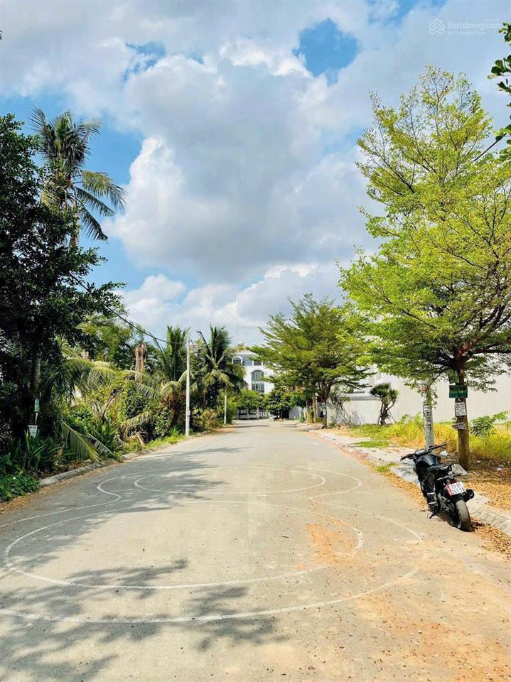 Cực hiếm bán đất 1/ sông sài gòn  60m²  khu víp đường 12m  giáp cầu sắt 600m