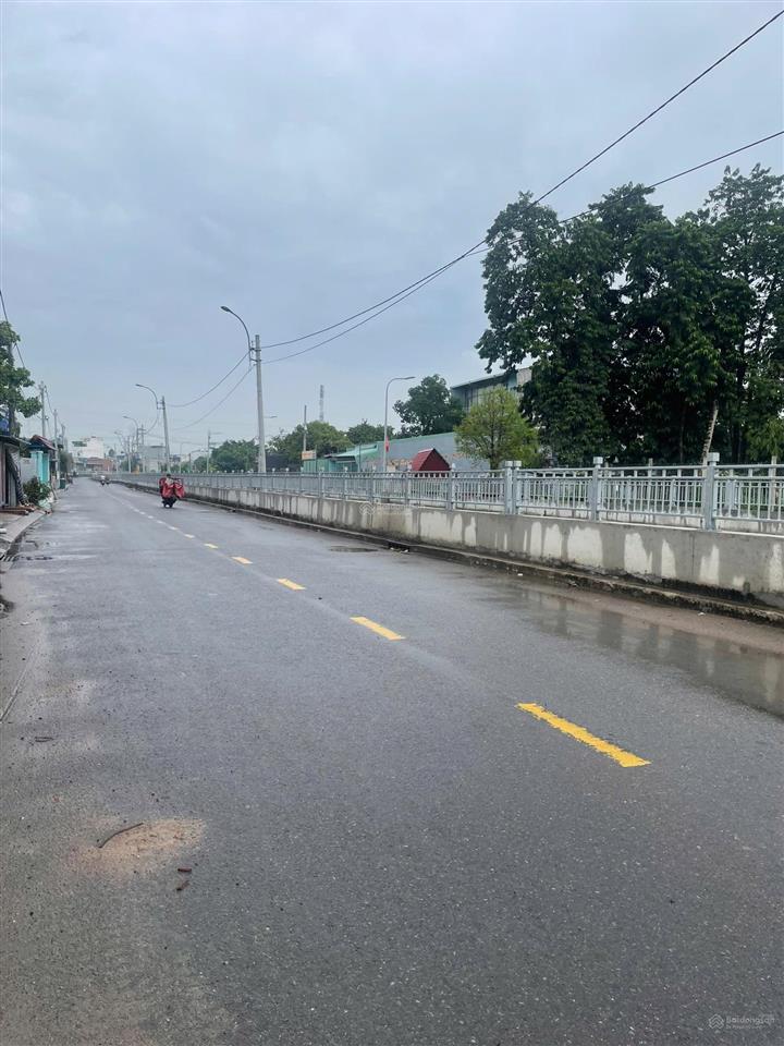 Bán đất giá tốt mặt tiền kênh 4,5m.28m nhỉnh 5,85 tỷ