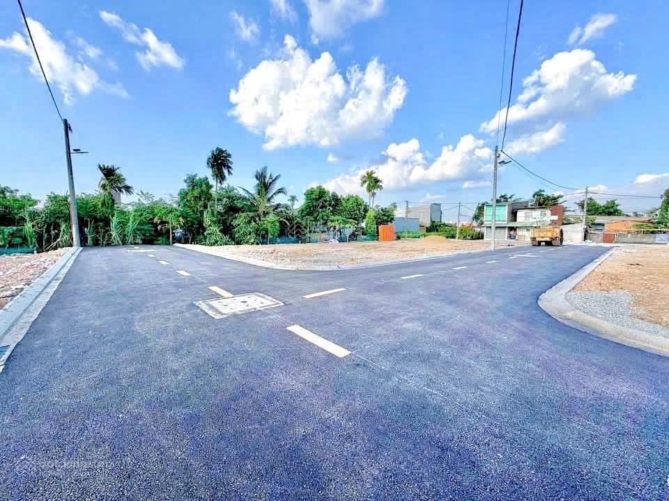 Bán đất đẹp đầu tư  2 sec sông sài gòn  an phú đông  2,8 tỷ  dt 50m2 thổ cư