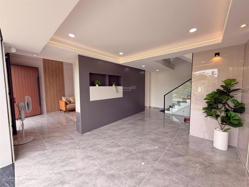Siêu phẩm ngang 7m xây 4 tầng đẹp mê  full nội thất cao cấp  ngay gần ngã tư  giá chỉ 6,5 tỷ tl