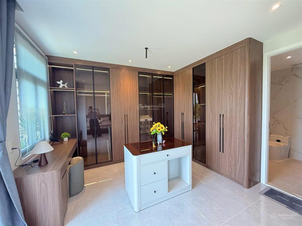 Siêu phẩm ngang 7m xây 4 tầng đẹp mê  full nội thất cao cấp  ngay gần ngã tư  giá chỉ 6,5 tỷ tl