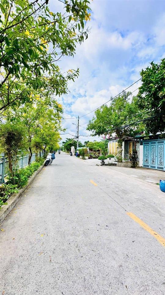 Bán lô đất mặt tiền kênh tl 37  p. an phú đông  xây biệt thự vườn  410m2  chỉ 8 tỷ