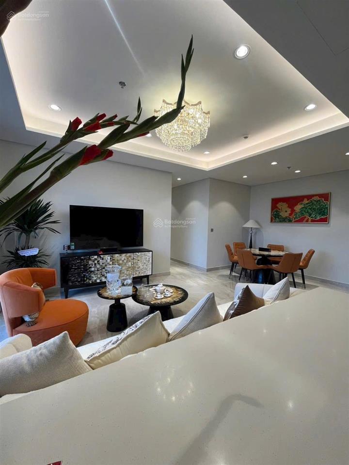 Cần bán căn hộ the horizon 3pn view sông, full nội thất cao cấp.  0909 168 ***