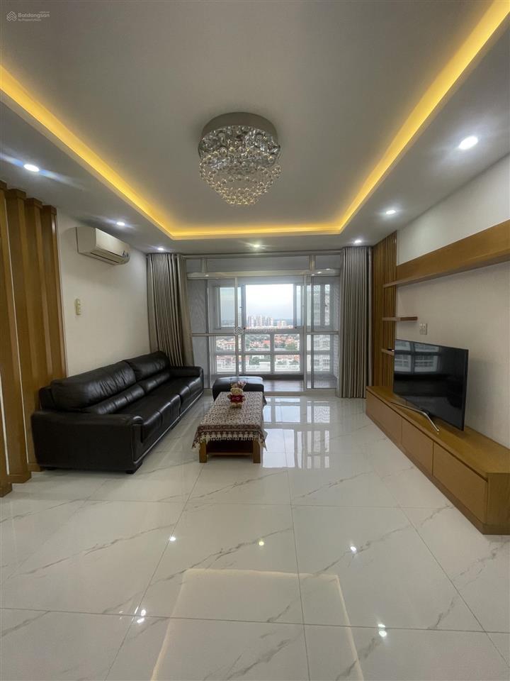 Bán căn hộ happy valley diện tích 135m2, giá tốt nhất thị trường.  0909 168 ***