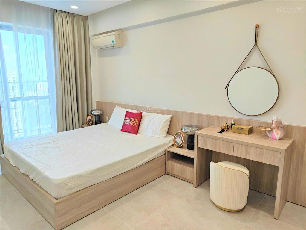 Giá đầu tư. bán nhanh căn hộ scenic valley 2pn dt 77m2 giá chỉ 7 tỷ.  0909 168 ***