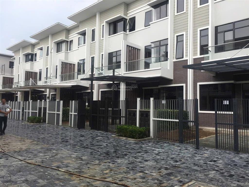 Cần bán nhà phố mizuki park dt 100m, trệt, 2 lầu, sân thượng giá tốt.  0909 168 ***