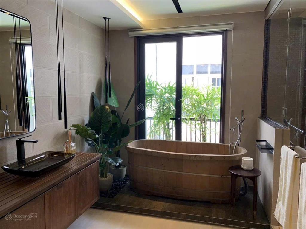 Cho thuê biệt thự phú mỹ hưng nhà đẹp thiết kế 4pn, nội thất cao cấp giá 90tr/tháng.