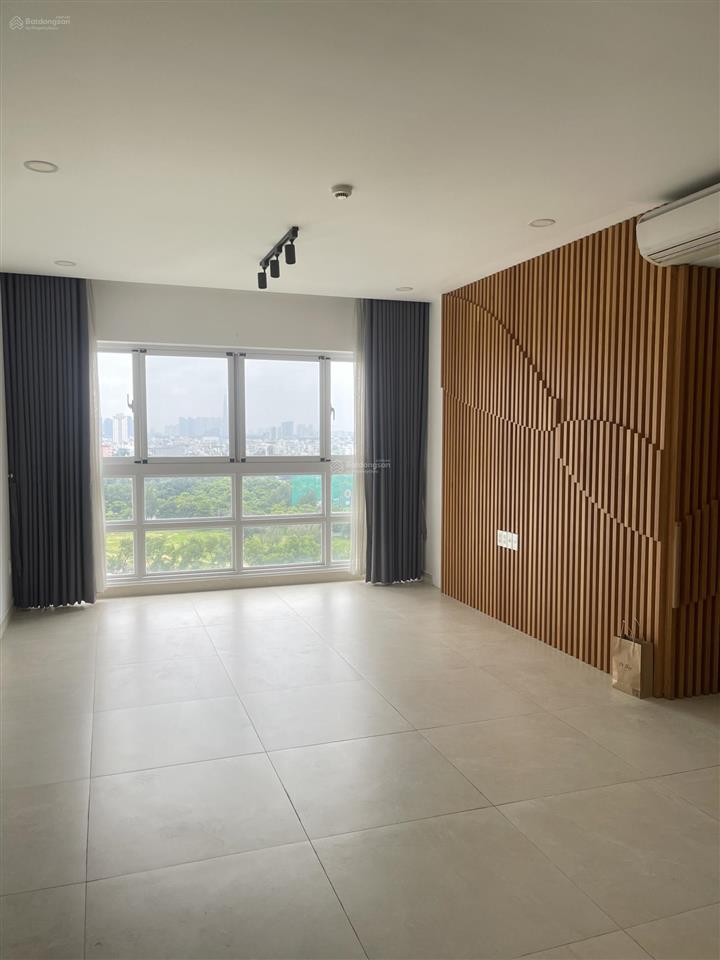 Chủ nhà cần bán gấp căn hộ happy valley dt 135m2 thiết kế thành 3pn giá chỉ 9,9 tỷ