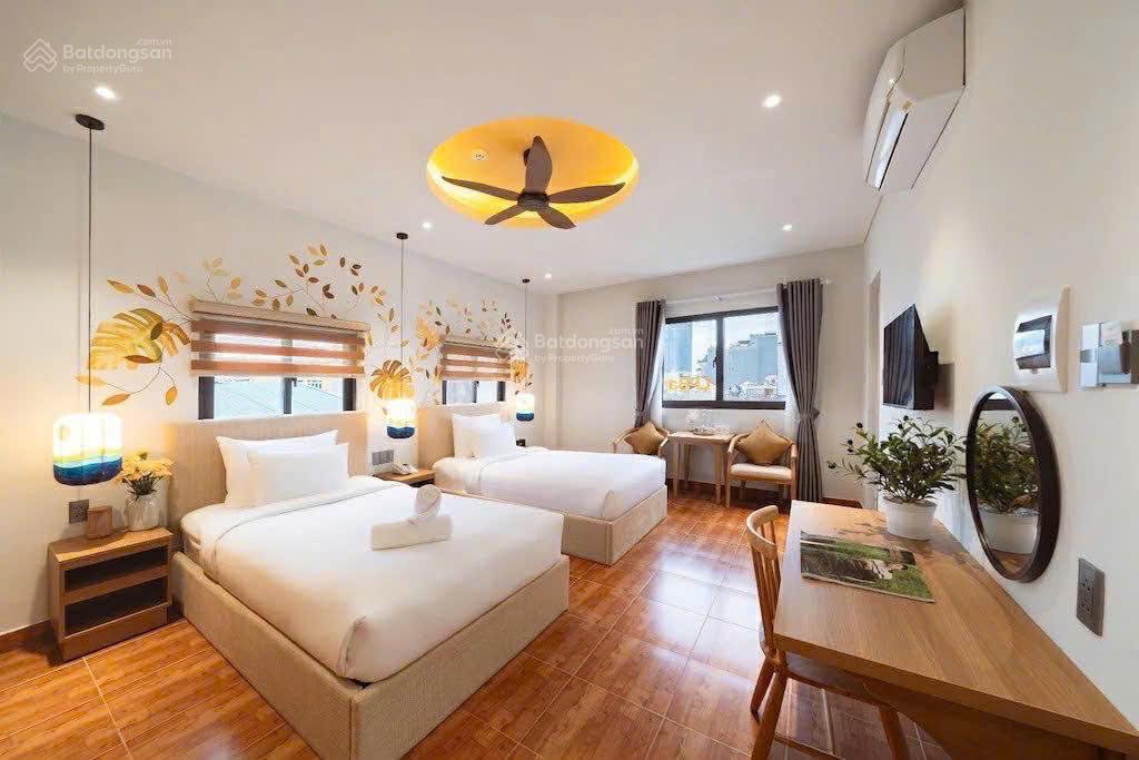 Bán khách sạn 5 tầng dt 220m2 mặt tiền đường pasteur, hải châu, đà nẵng! bên thứ 3 thuê 1,5 tỷ/ năm