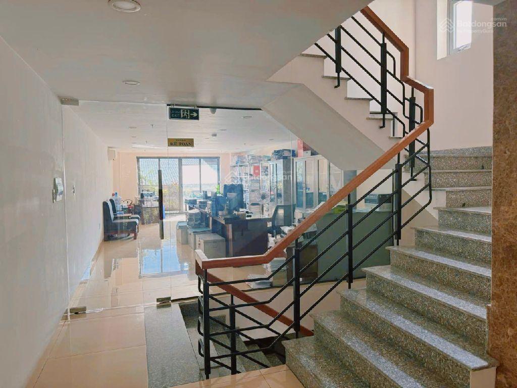 Bán toà văn phòng 7 tầng đối diện công viên mt đường yên thế bắc sơn đang cho thuê 70 triệu/ tháng.