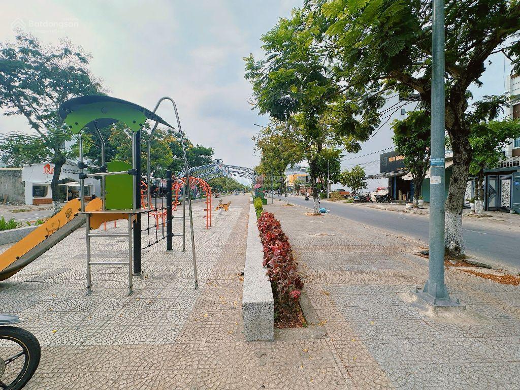 Bán toà văn phòng 7 tầng đối diện công viên mt đường yên thế bắc sơn đang cho thuê 70 triệu/ tháng.