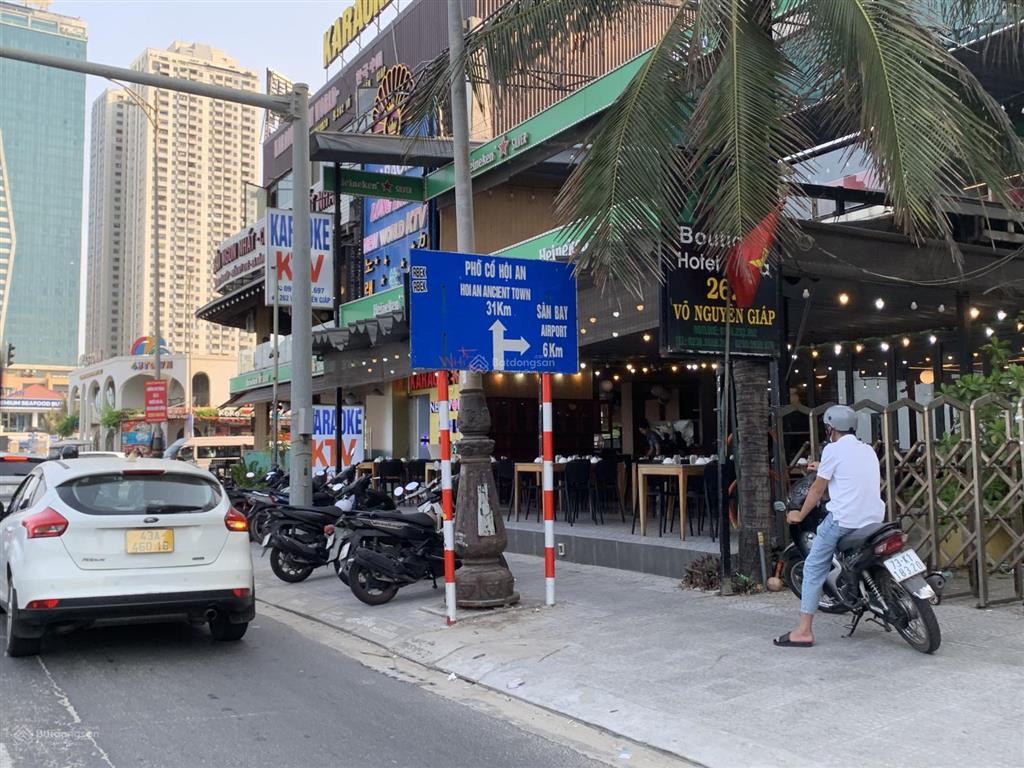 Hàng hiếm 190m2 ngang 8m vuông vứt đường lê hữu trác, sơn trà  sát biển mỹ khê, phố tây chỉ 15 tỷ.