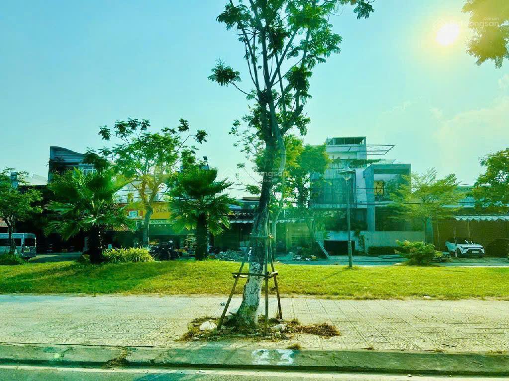 Hạ sâu 2 tỷ chính chủ bán tòa căn hộ 5 tầng 120m2 mặt tiền cao sơn pháo, dòng tiền 60 triệu/ tháng.